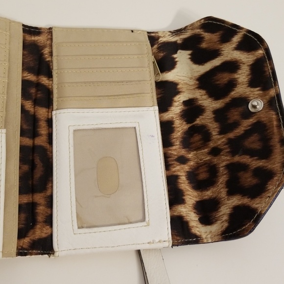 Jessica Simpson Blue Cheetah Pattern Wallet - Picture 5 of 8